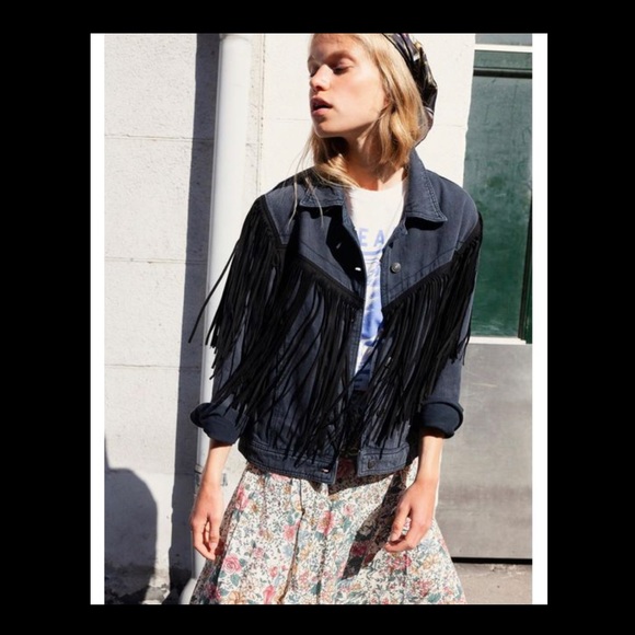 Free People Size Small After Hours Fringe Denim Jacket Black
Fits like a medium - Picture 2 of 7